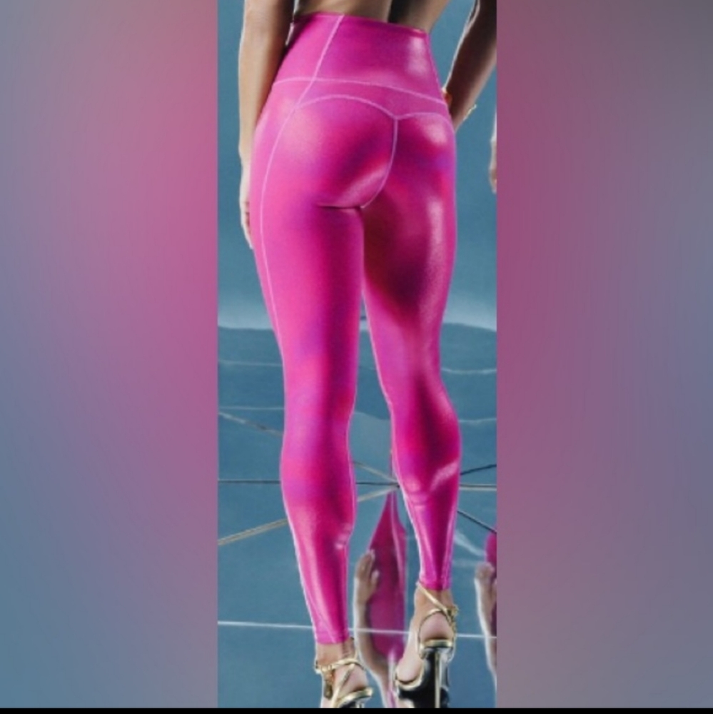Fabletics Metallic pink leggings